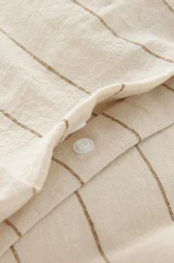 Ellos Home Sengesæt Elly Thin Stripe i genanvendt halvlinned 2 eller 3 stykker Bronzebrun Hot