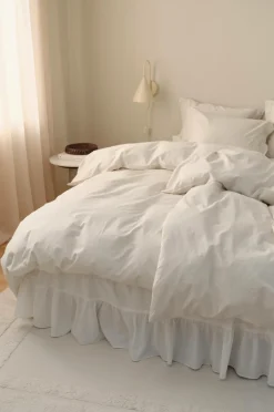 Ellos Home Sengesæt Juliette af økologisk bomuld - 2 eller 3 dele Lys gråhvid Online