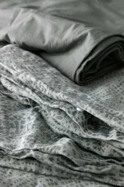 Ellos Home Sengesæt Juliette af økologisk bomuld - 2 eller 3 dele Kakigrøn Online