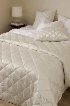 Ellos Sengetæpper>Home Sengetæppe Meja Cremehvid