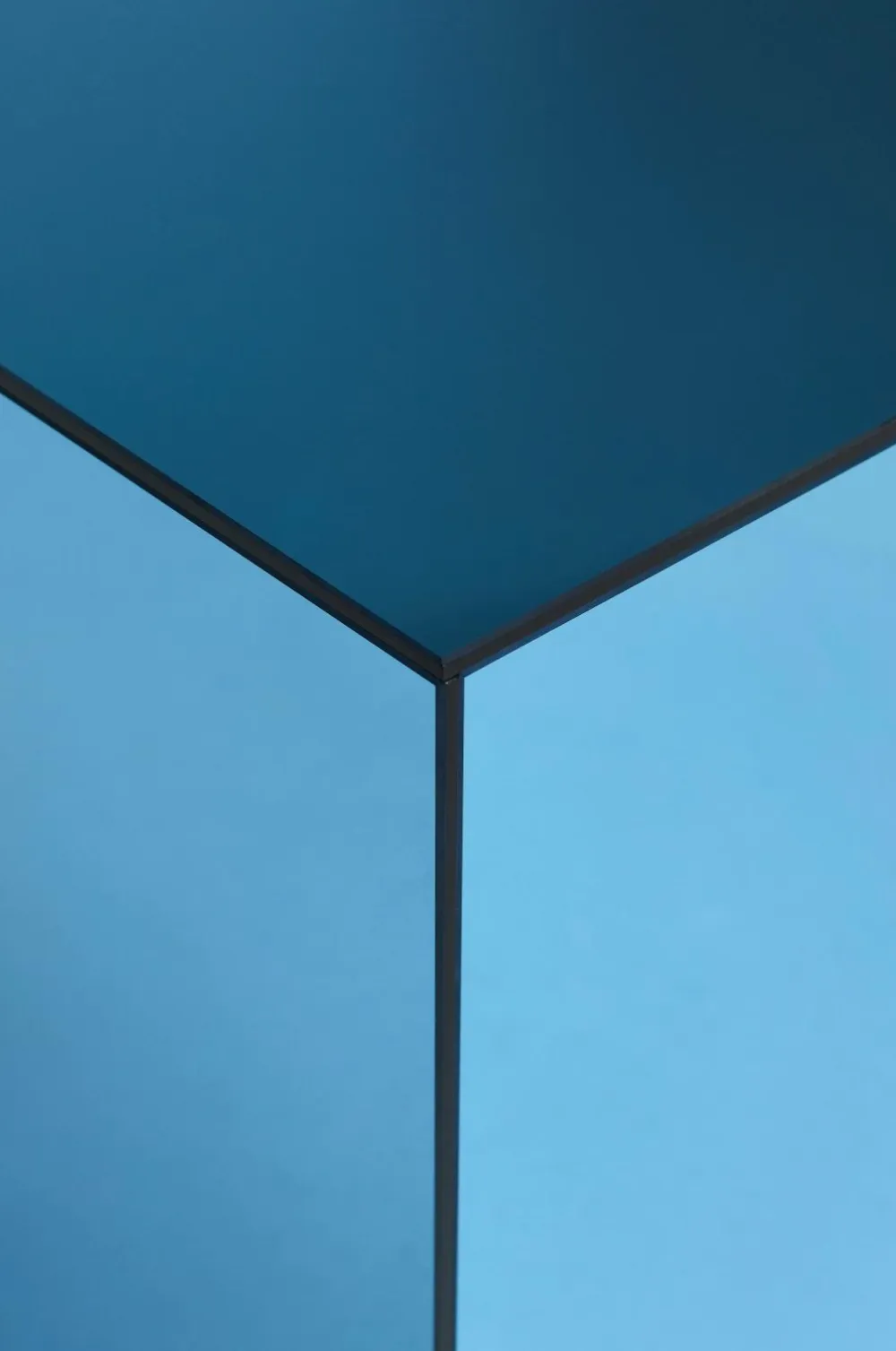 Ellos Home Sidebord Kube med spejlglas Lyseblå Best