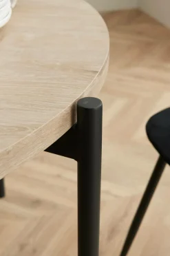 Ellos Home Spisebordssæt Gilda med 1 bord og 4 stole Natur bord/Sortstole Best