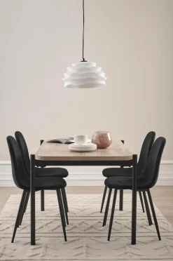 Ellos Home Spisebordssæt Gilda med bord 120x80 cm + 4 stole Hvidlakeret bord / sorte sammetsstole Clearance