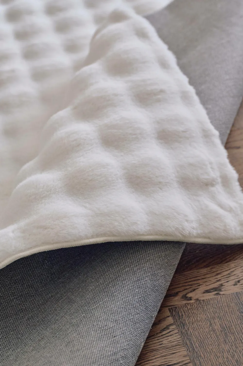 Ellos Luv- & Ryatæpper>Home Tæppe Byron Hvid