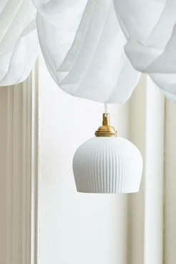 Ellos Pendler>Home Vindueslampe Elsie Hvid/messingfarvet