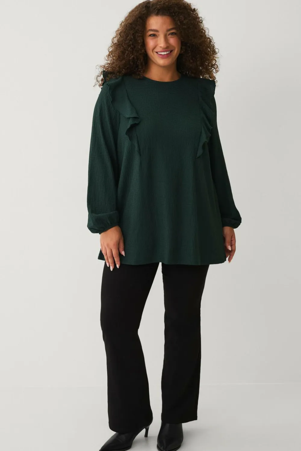 Ellos Toppe & Tank-Toppe>Plus collection Top med volanter og ballonærmer mørkgrøn