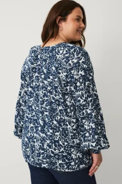 Ellos Plus collection Bluse med ballonærmer Hvid med blå blomster Outlet