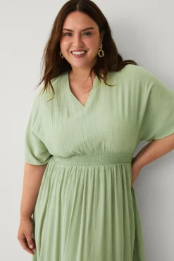 Ellos Plus collection Maxikjole med smock lysegrøn Clearance