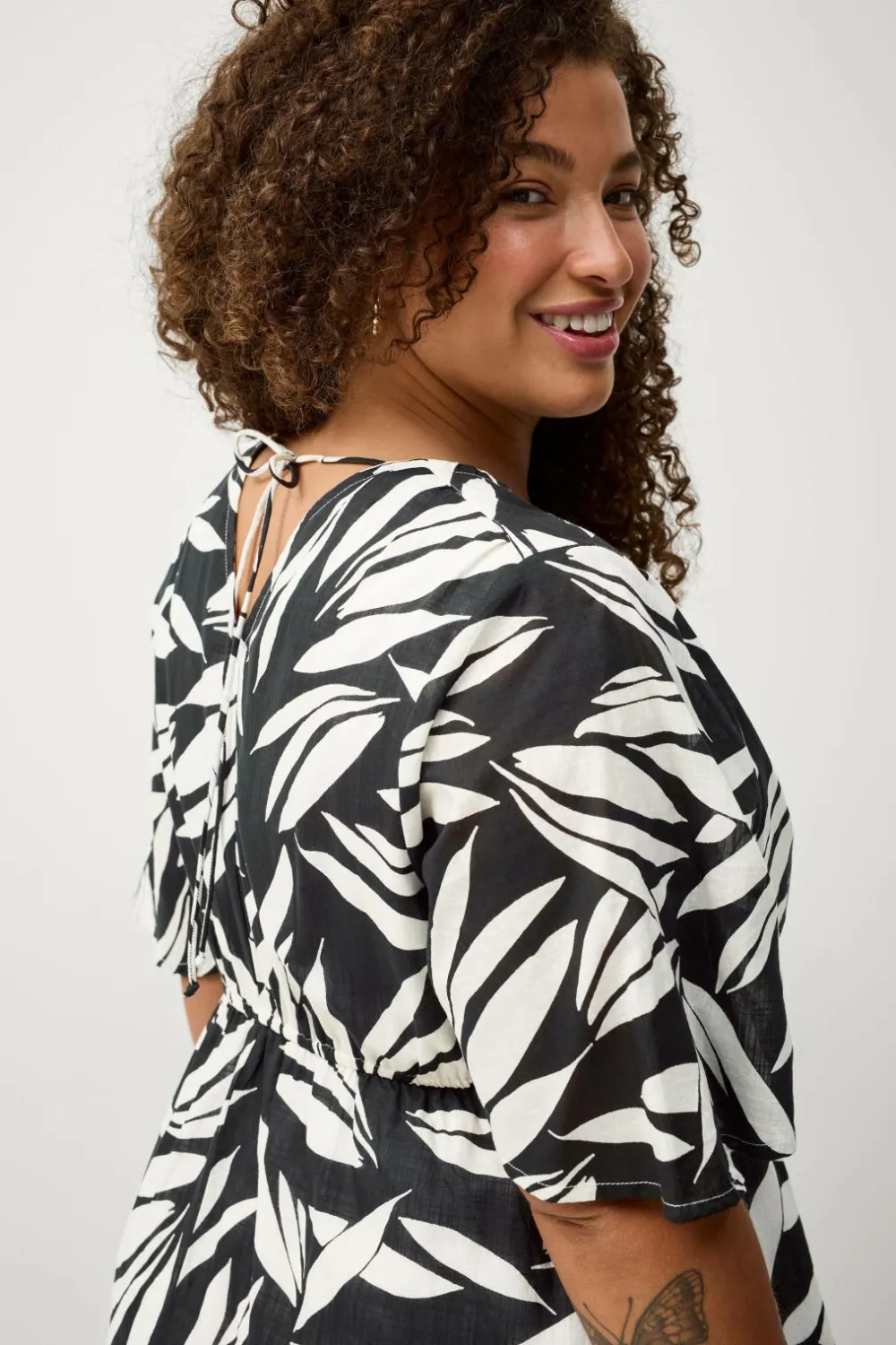 Ellos Plus collection Kjole Signe Sortmønstret New