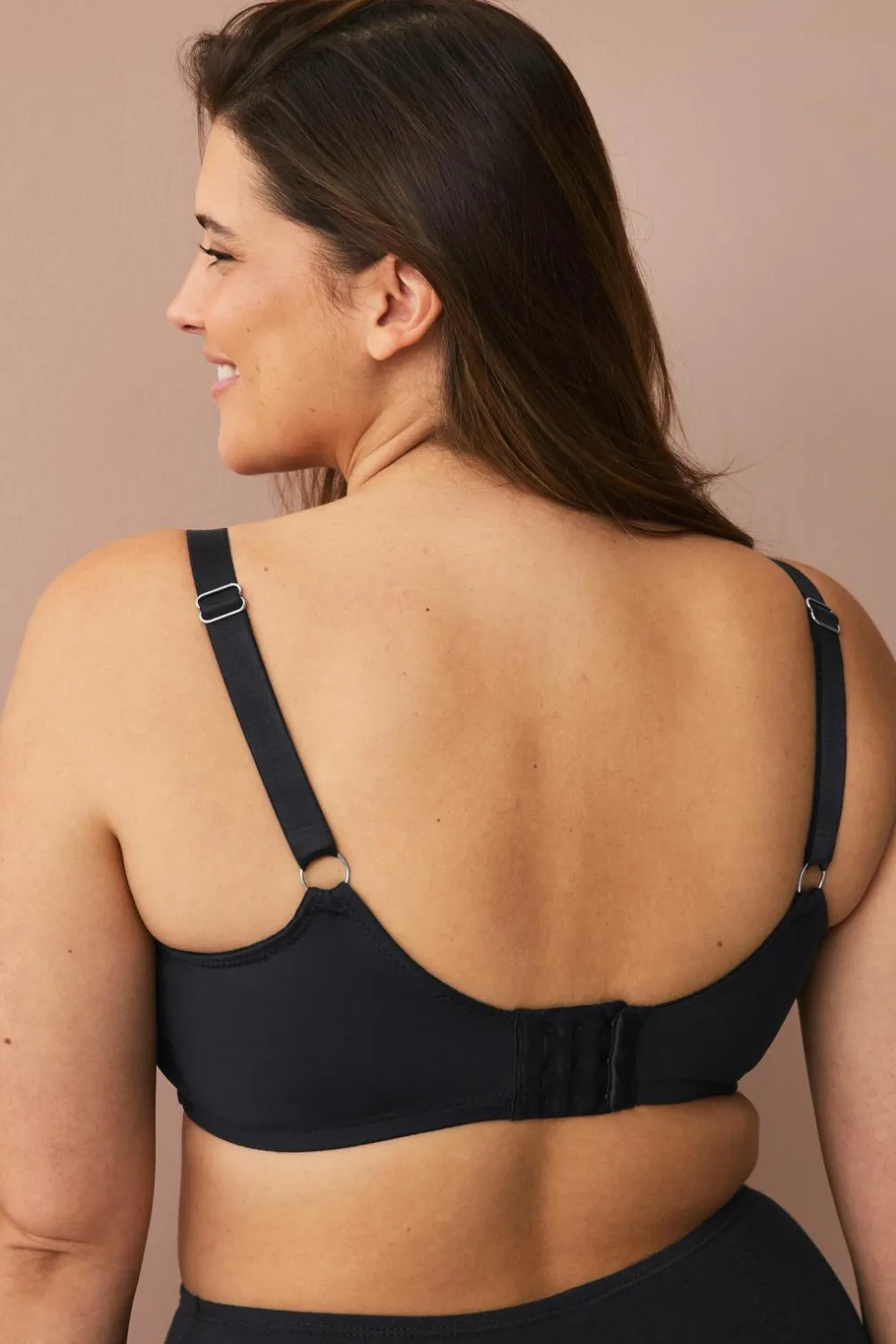 Ellos Plus collection Blød BH i mikrofiber Sort Discount