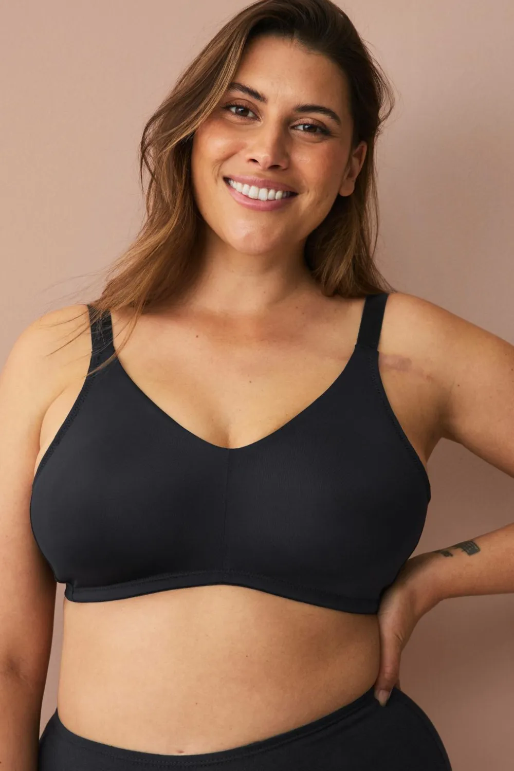 Ellos Plus collection Blød BH i mikrofiber Sort Discount