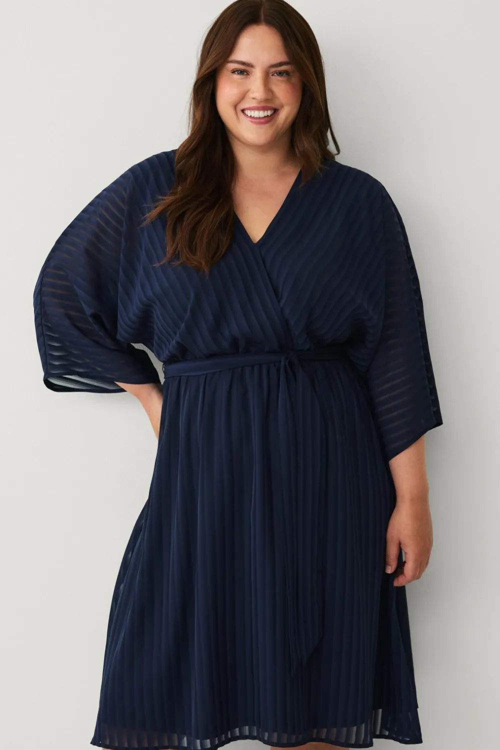 Ellos Plus collection Kjole med V-hals mørkeblå Online