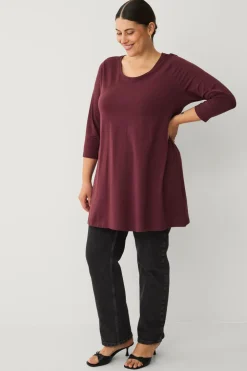Ellos Tunikaer>Plus collection Tunika i bomuld/viskose Bourgogne