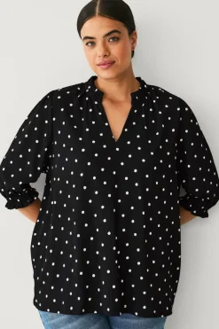 Ellos Toppe & Tank-Toppe>Plus collection Top med pufærmer Sort med hvid prik