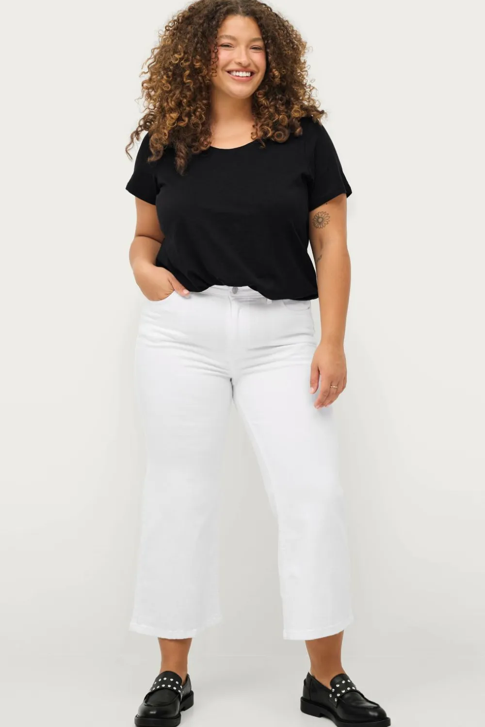 Ellos Jeans>Plus collection Jeans med ben med svaj Hvid