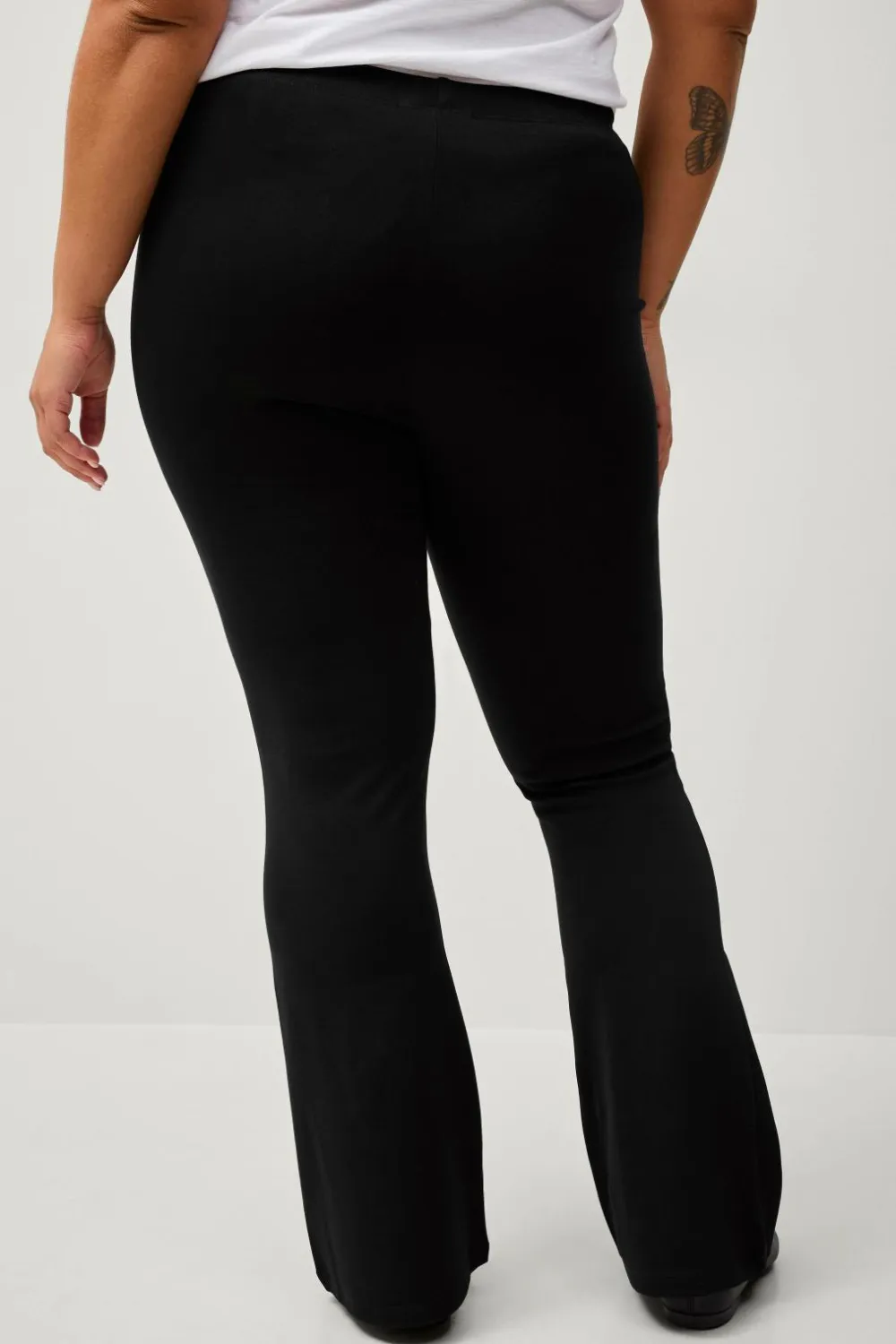 Ellos Plus collection Kraftige leggings med bootcut Sort Discount