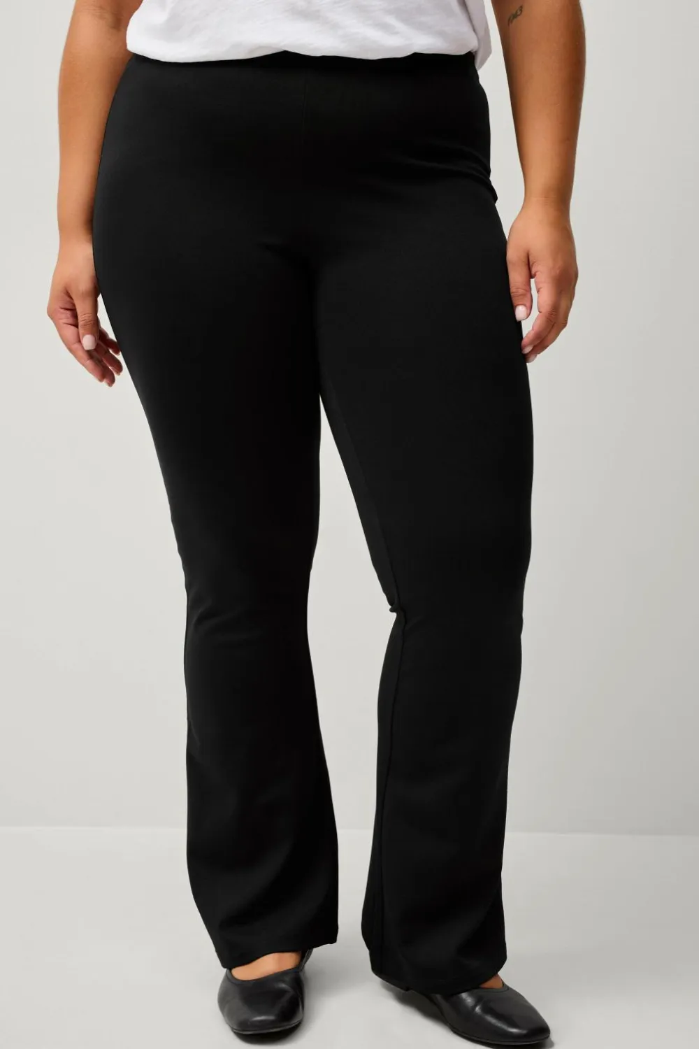 Ellos Plus collection Kraftige leggings med bootcut Sort Discount