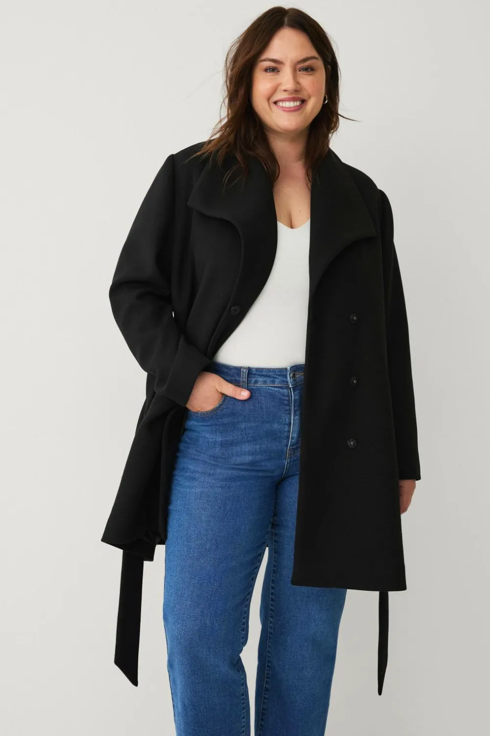 Ellos Jakker & Frakker>Plus collection Kappe med bindebælte sort