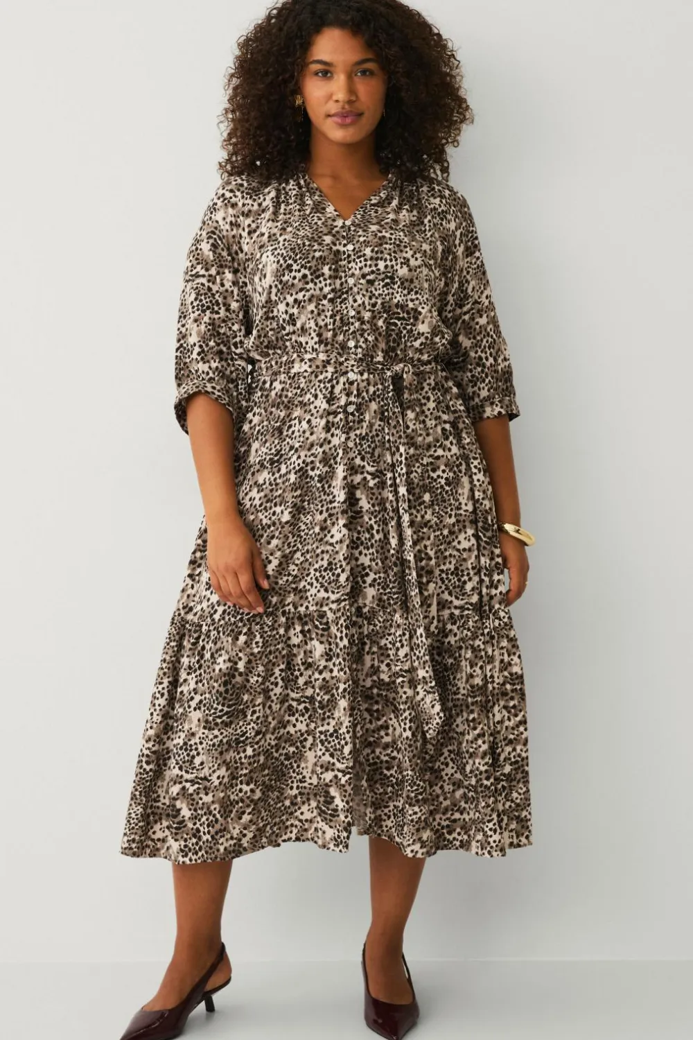 Ellos Kjoler>Plus collection Kjole med flæser Dyremønstret