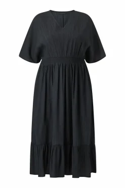 Ellos Plus collection Maxikjole med smock sort Hot
