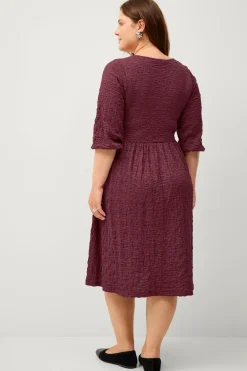 Ellos Plus collection Kjole med strukturmønster Vinrød Discount