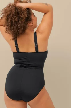 Ellos Badedragter><noscript><img width=