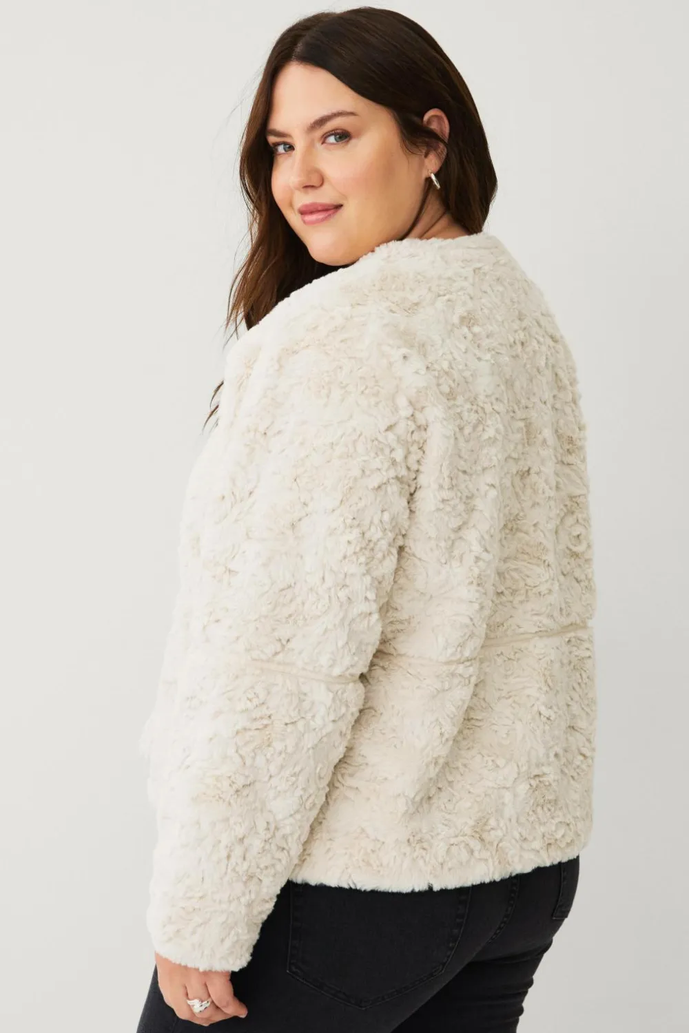 Ellos Jakker & Frakker>Plus collection Jakke i imiteret pels Beige