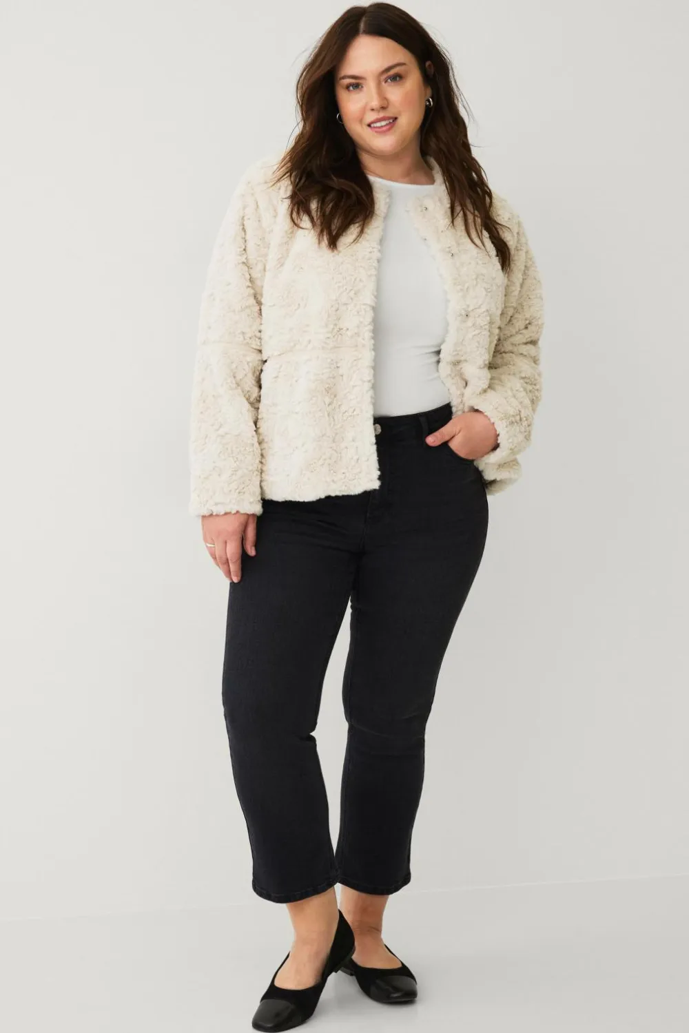 Ellos Jakker & Frakker>Plus collection Jakke i imiteret pels Beige