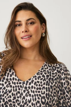 Ellos Tunikaer><noscript><img width=