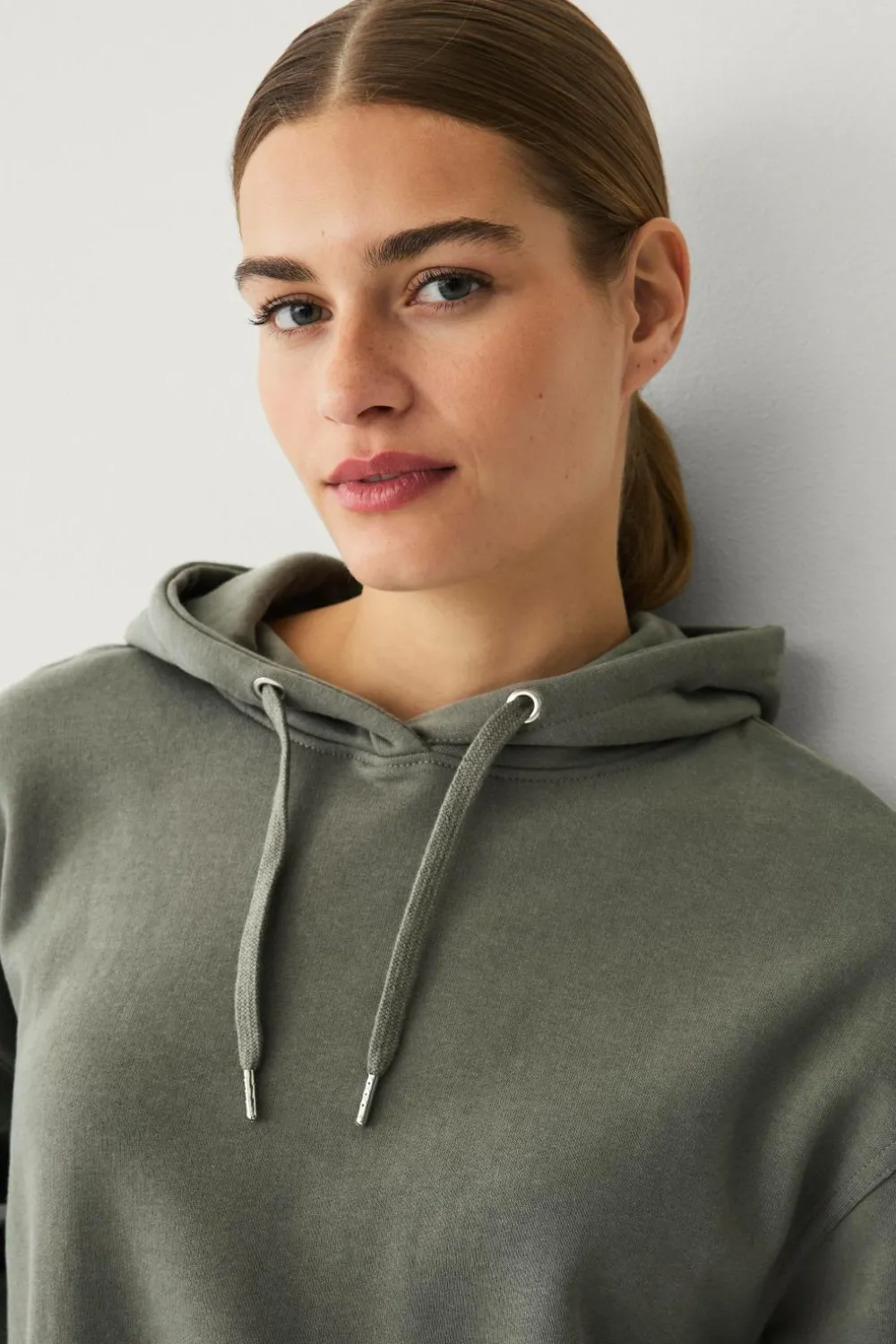 Ellos Træningstøj|Træningstøj>STUDIO Lang hættetrøje grågrøn