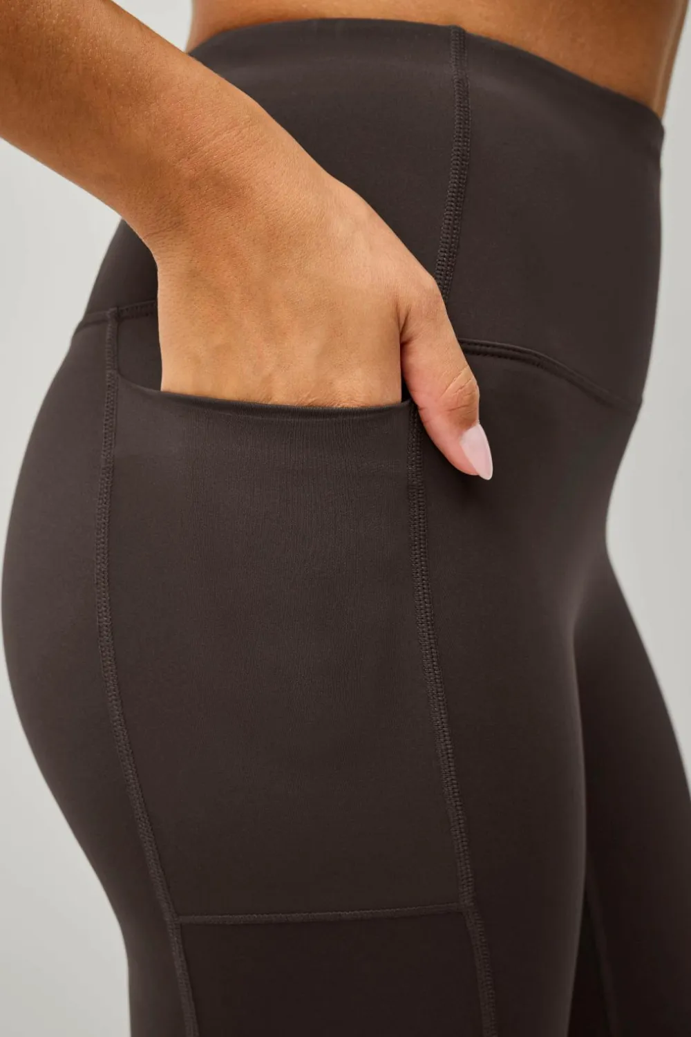 Ellos STUDIO Træningstights Hip Pocket Core Mørkebrun Outlet