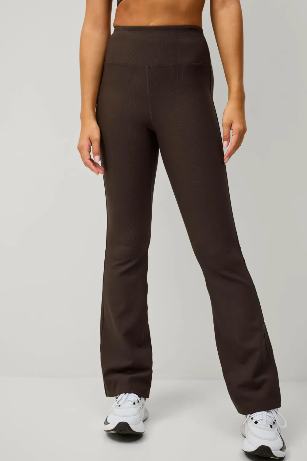 Ellos STUDIO Træningstights Flare Structure Tights Mørkebrun Best