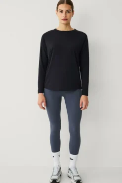 Ellos STUDIO Træningstop Loose Top Core LS sort Clearance