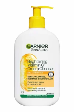 Garnier Vitamin Cleanser C* Glow Boost Cream For Dull Skin 250 Ml No Color