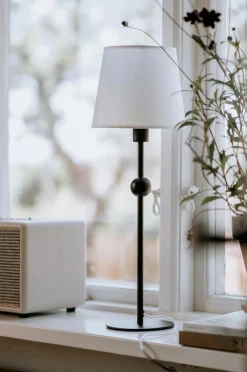 Globen Lighting Bordfod Astrid Sort Hot