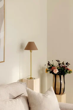 Globen Lighting Bordlampe Base Iris 45 Børstet messing Sale