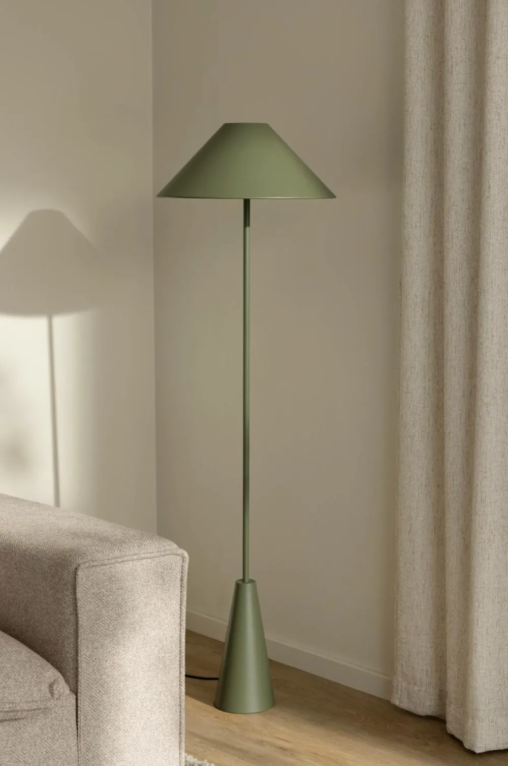 Globen Lighting Gulvlampe Cannes Moss green Discount