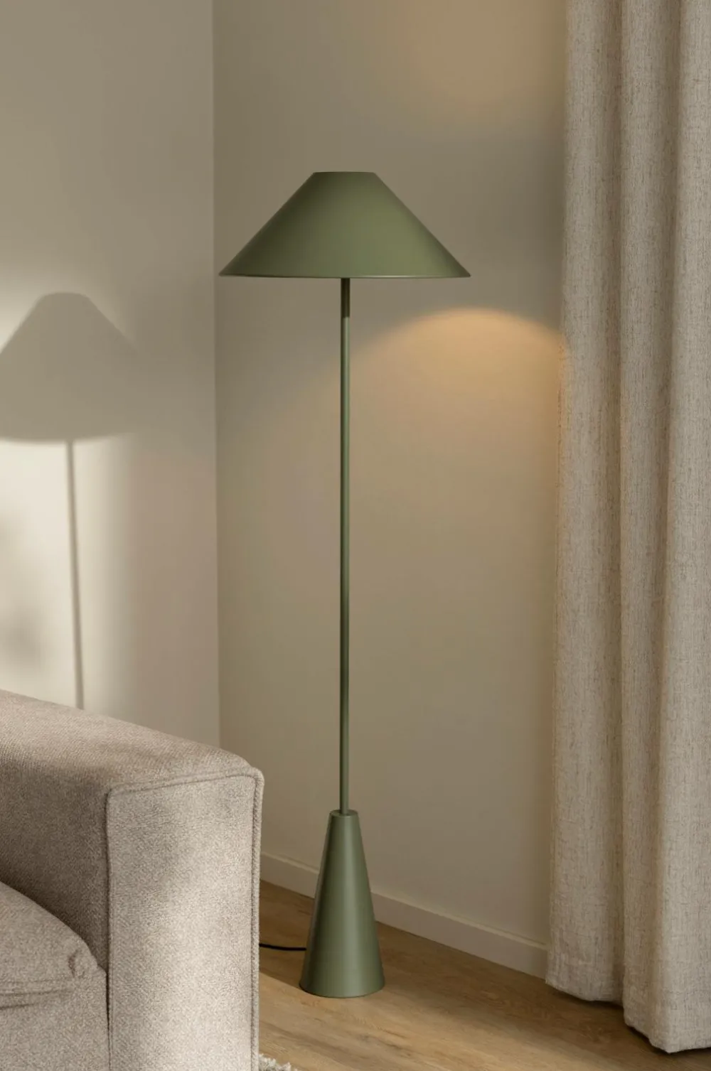 Globen Lighting Gulvlampe Cannes Moss green Discount