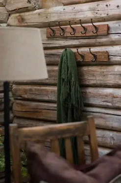 Halvor Bakke Entrémøbler>Fausko Knagerække Brun