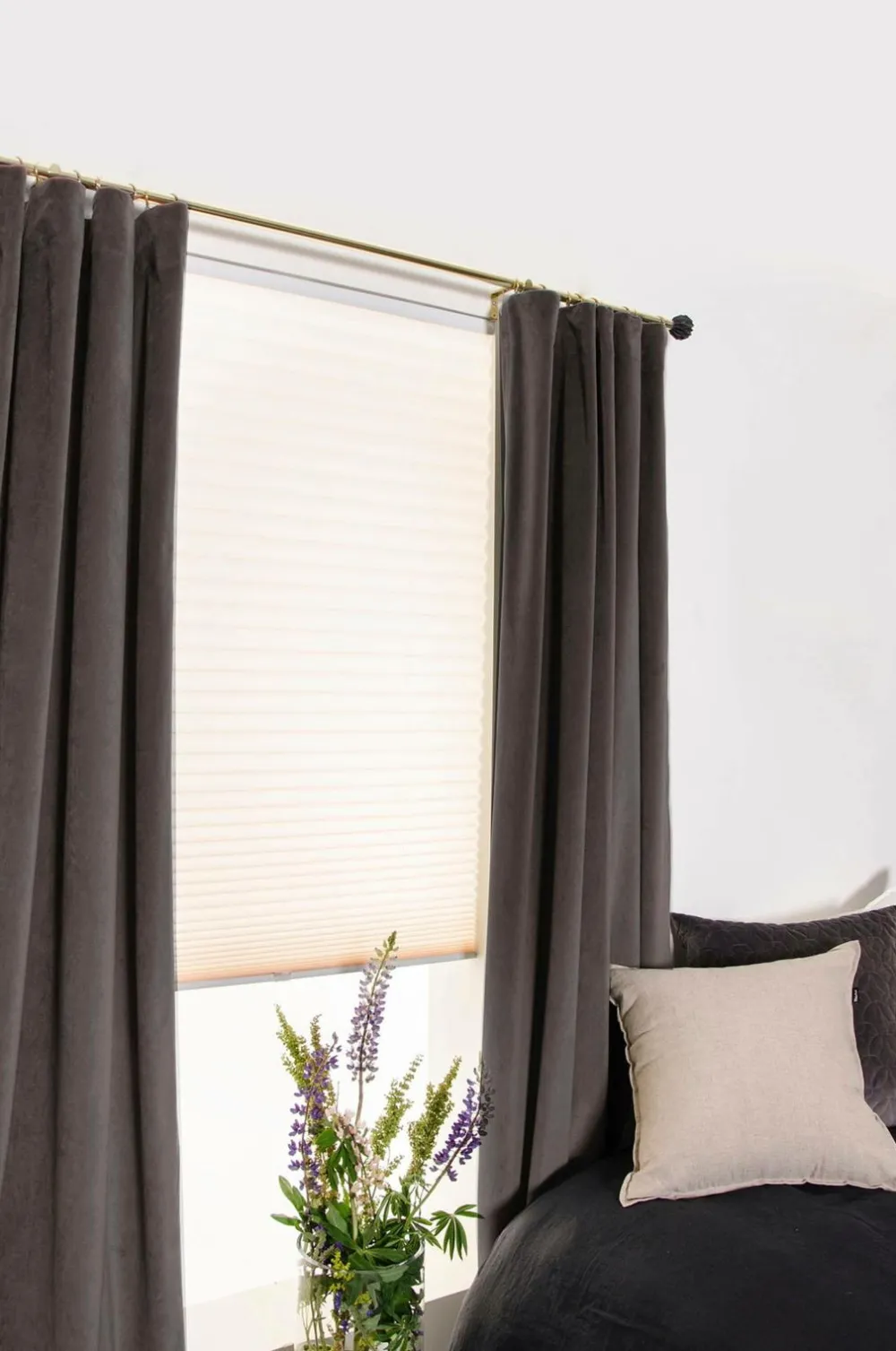 Hasta Plisségardin Elevate Hvid Clearance