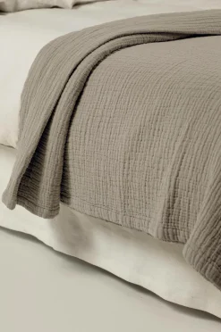 Himla Sengetæppe Denise Greige Sale