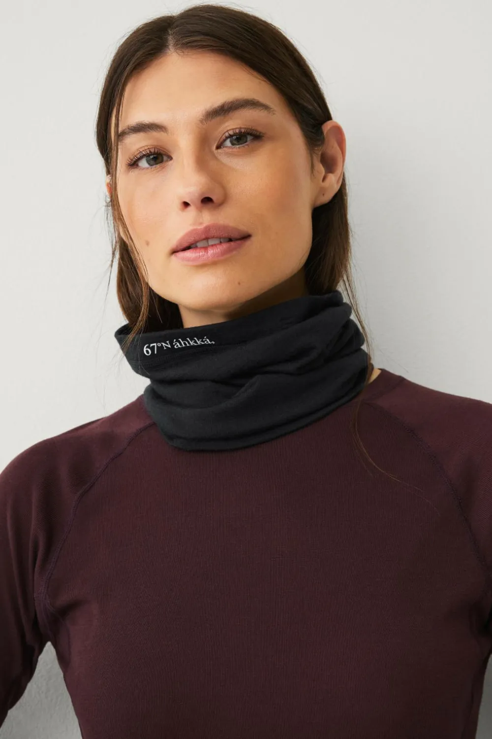 Áhkká Halstørklæder & Tørklæder|Halstørklæder>Rørhalstørklæde Merino Wool Black mdf/metal