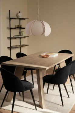 &Home Country spisegruppe med 1 bord + 6 stole Hvidlakeret bord / sorte stole Hot