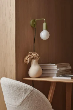 &Home Væglamper>Væglampe John Mat olivengrøn