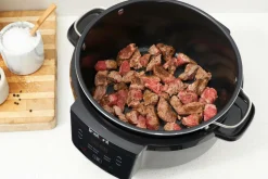 Instant Pander & Gryder><noscript><img width=