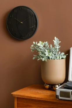 Karlsson Vægure><noscript><img width=