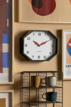 Karlsson Vægur Modern Factory Octagon Sort og lys rød New