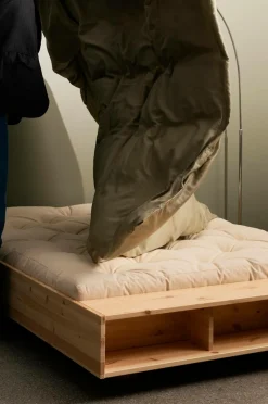 Karup Design Merge Seng Rå Clearance