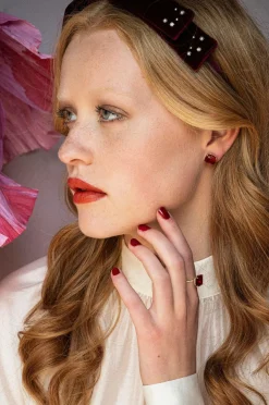 Lily and Rose Smykker>Ørestikker Desiree Garnet