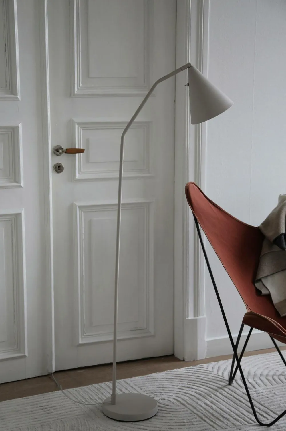 Markslöjd Gulvlamper>Gulvlampe Funil 3-Step LED Beige